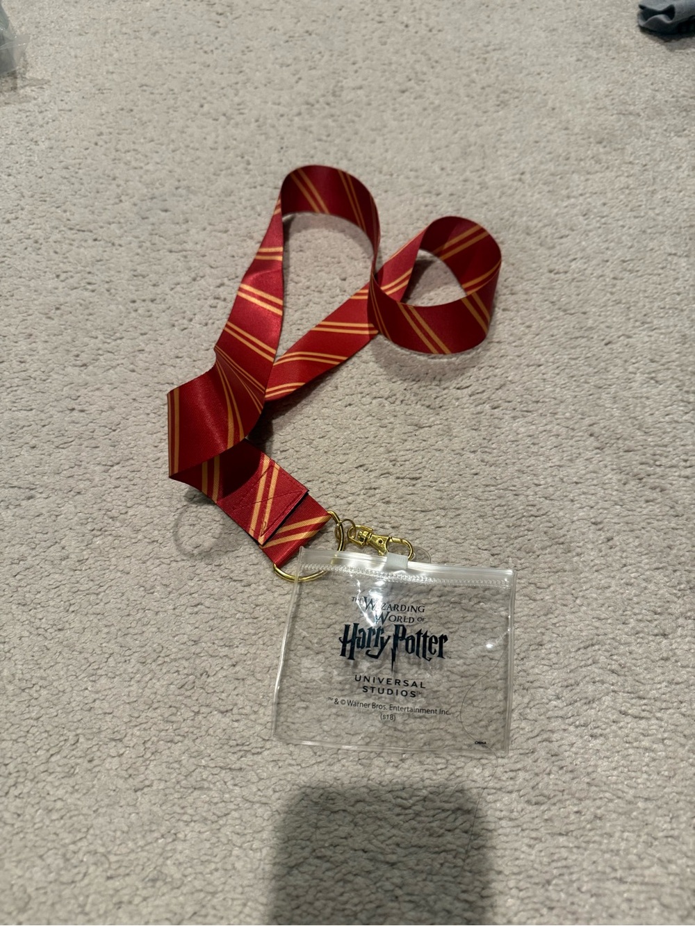 Universal Studios Harry Potter Red & Gold Lanyard Badge Holder